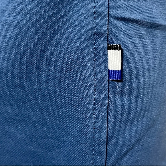 Kit and Ace Blue Short-Sleeve Button-Up Shirt - Modern Minimalist Style - Picture 6 of 10